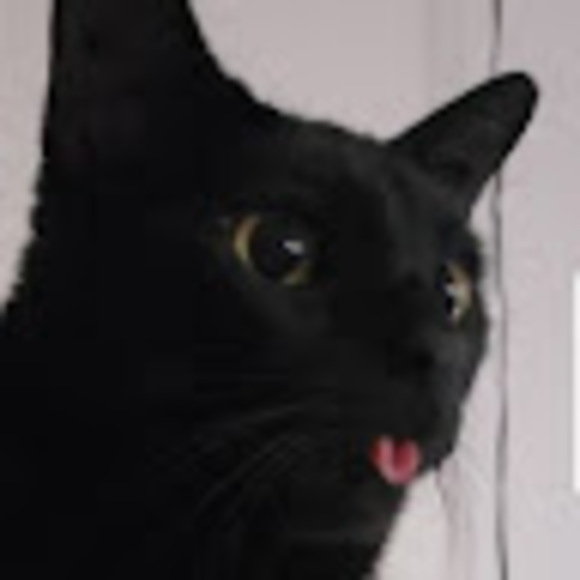 Meet your Posher, Jennifer - Picture 1 of 1